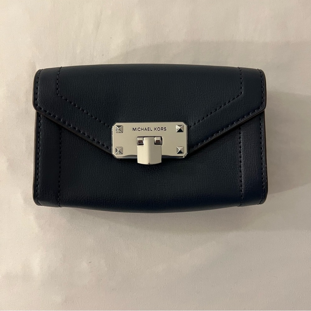 Micheal Kors Crossbody